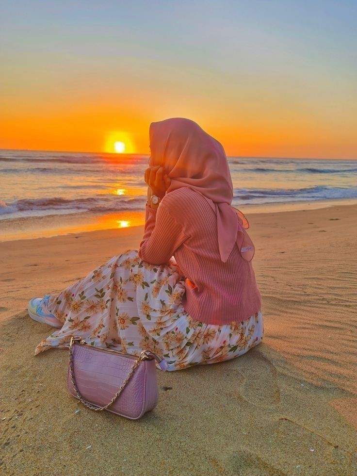 cute girl hidden face stylish instagram hijab dp