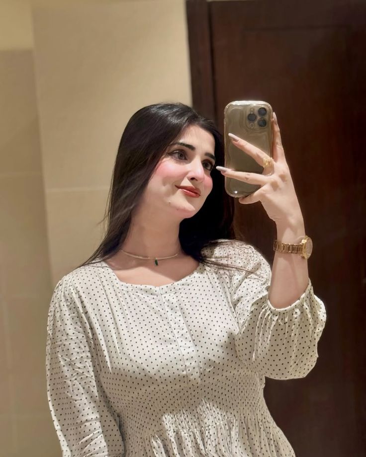 Beautiful Cute Girl Pic