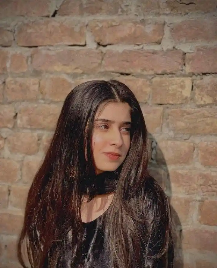 Beautiful Cute Girl Pic