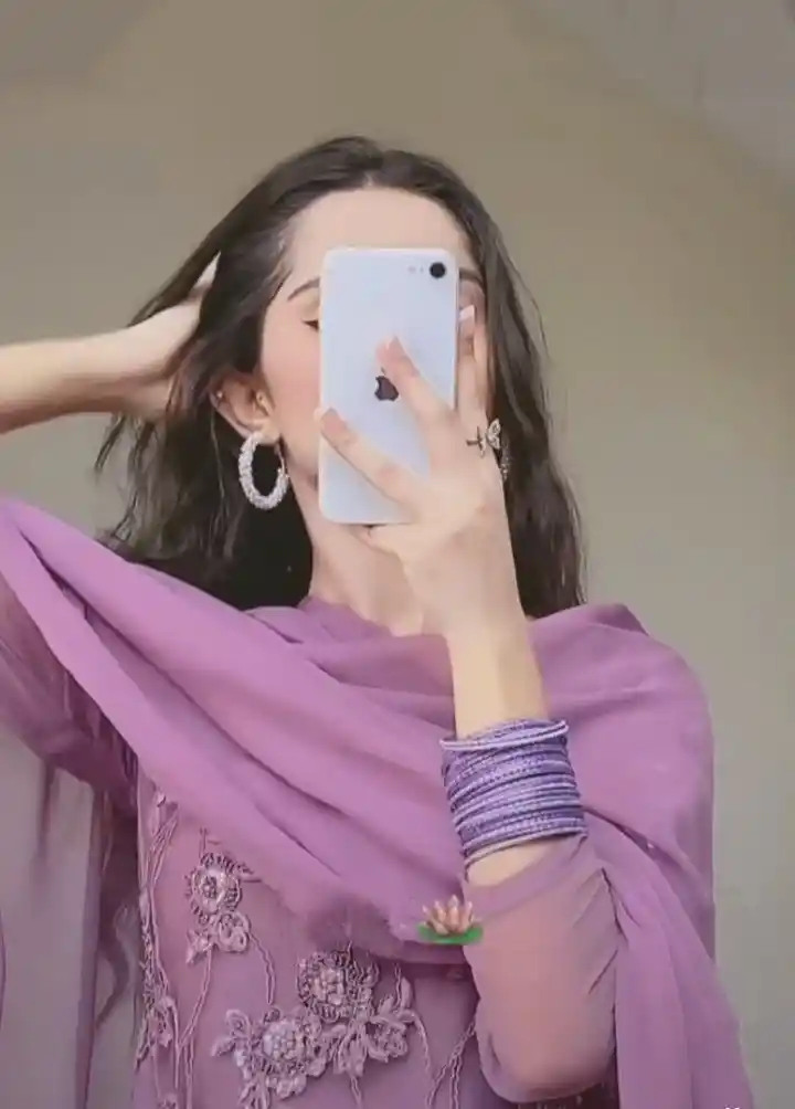 Beautiful Cute Girl Pic