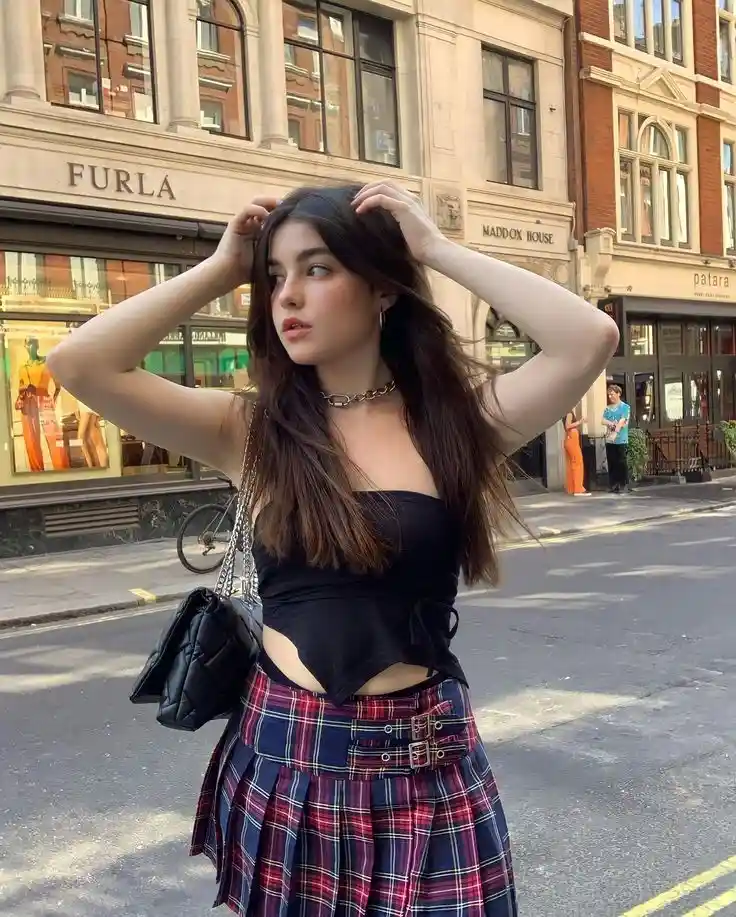 Beautiful Girl Photo Dp