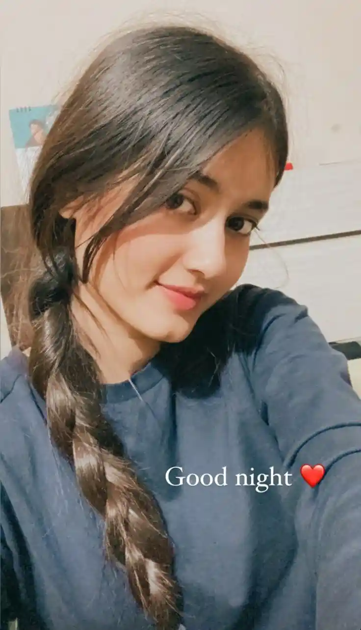 Cute Girl Pic for Dp