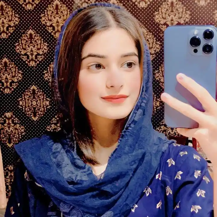 Cute Girl Pic for Instagram