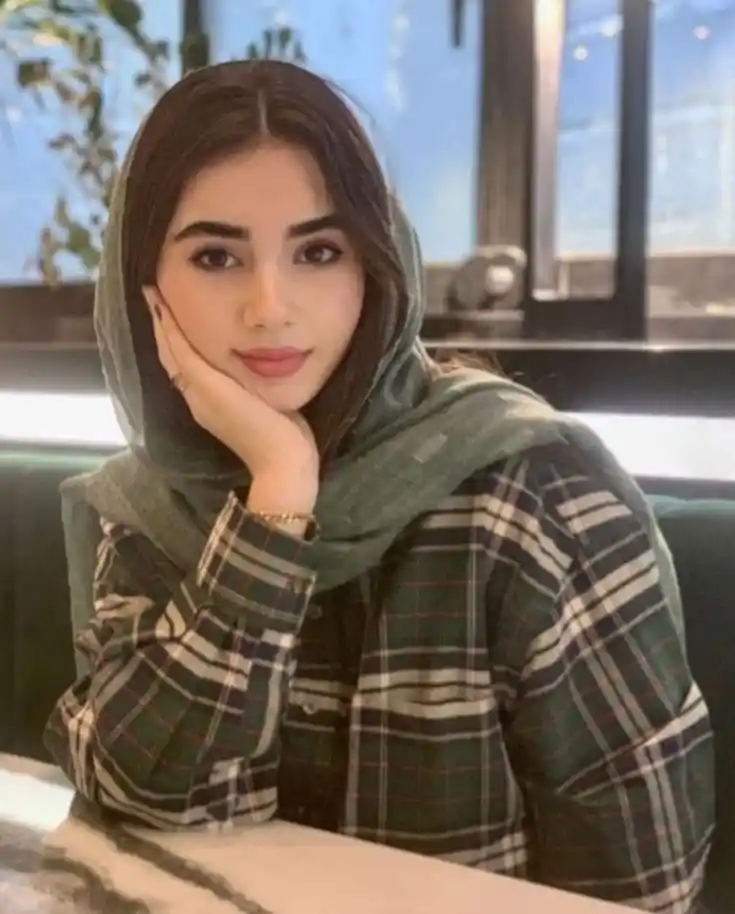 Cute Girl Pic for Instagram