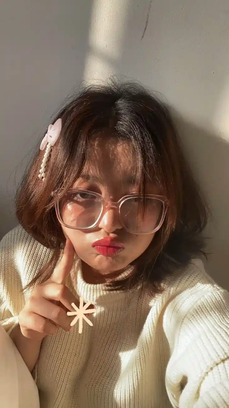 Cute Girl Pic for Instagram