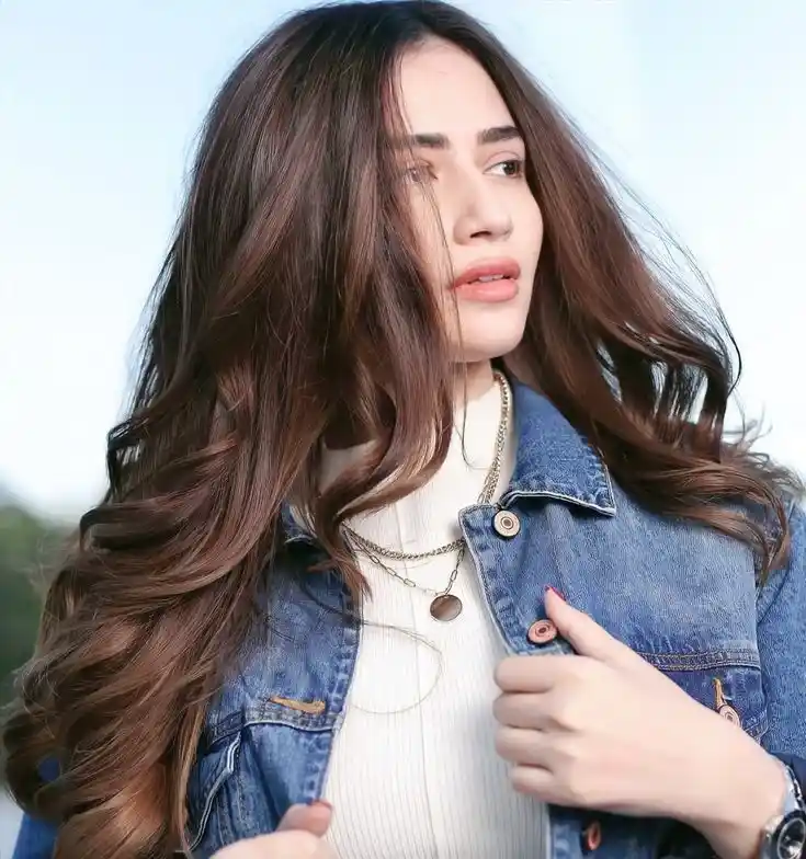 Cute Girl Pic for Instagram