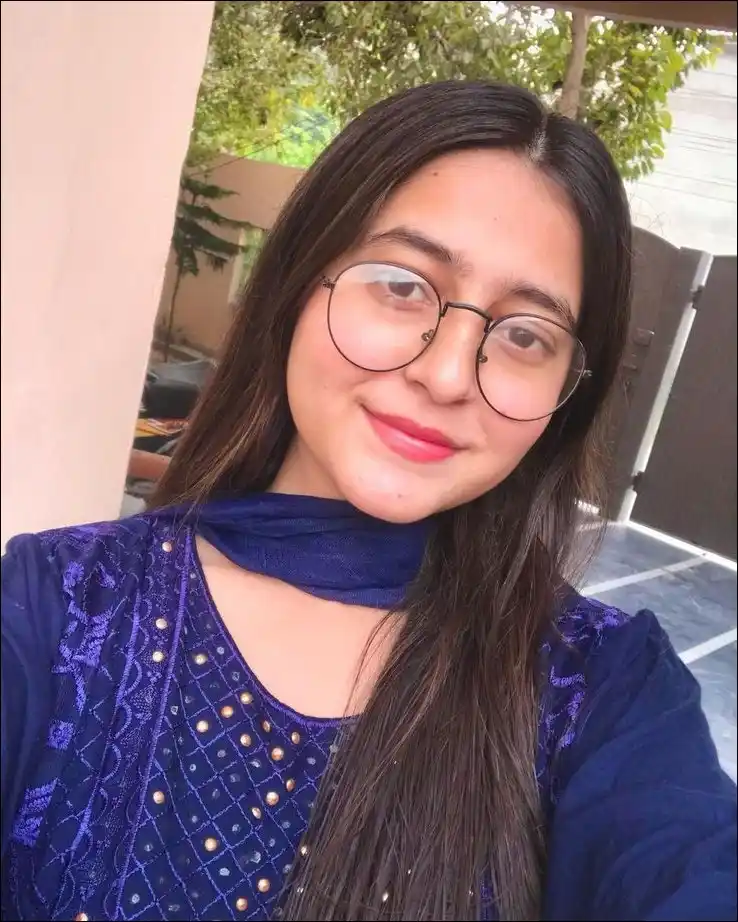 Cute Girl Pic for Instagram