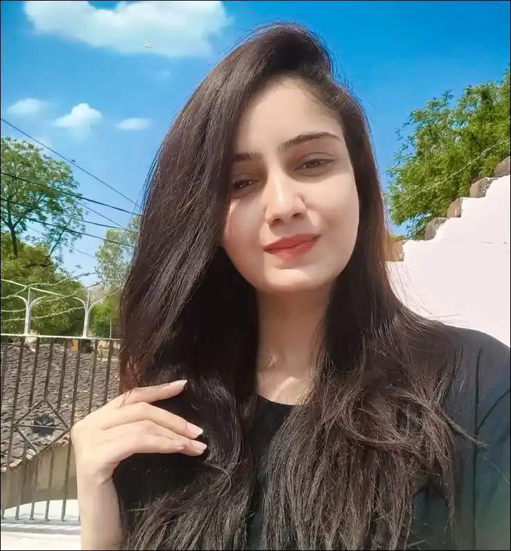 Cute Girl Pic for Instagram