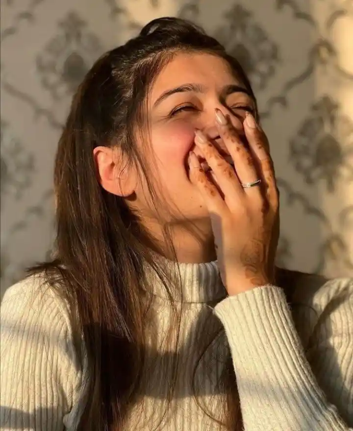 Cute Girl Profile Pictures