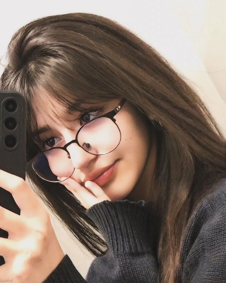 Cute Girl Profile Pictures