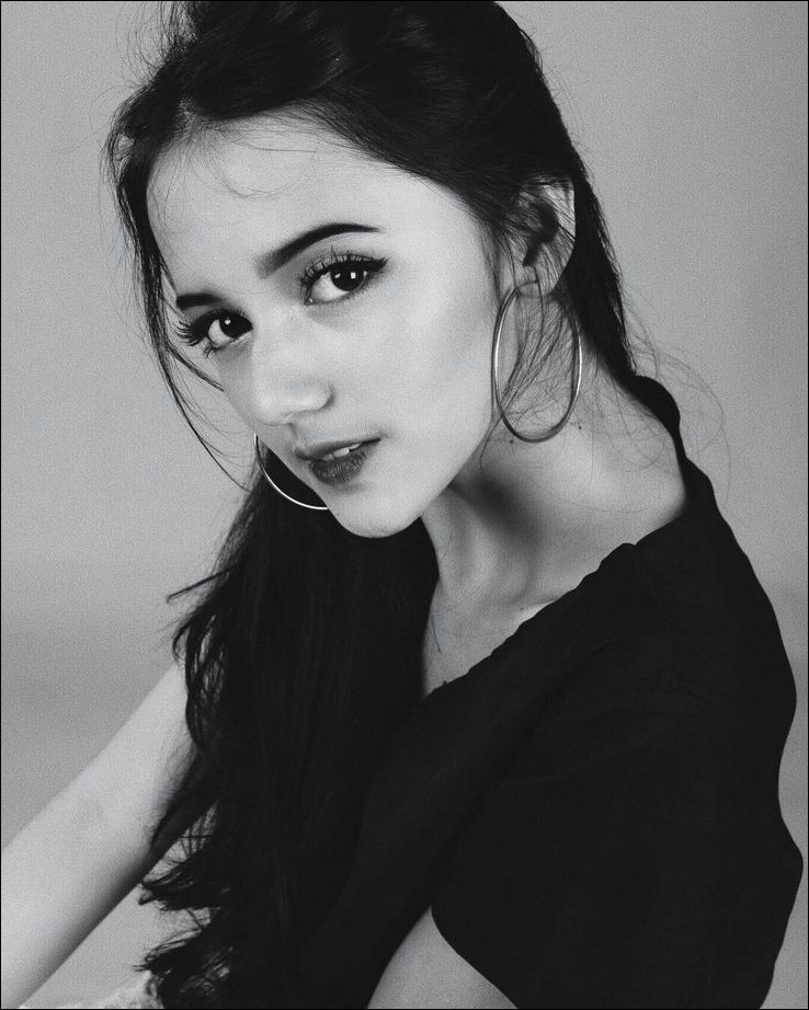 Cute Girl Profile Pictures