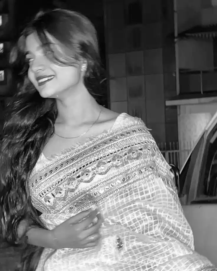 Cute Girls Dp for WhatsApp