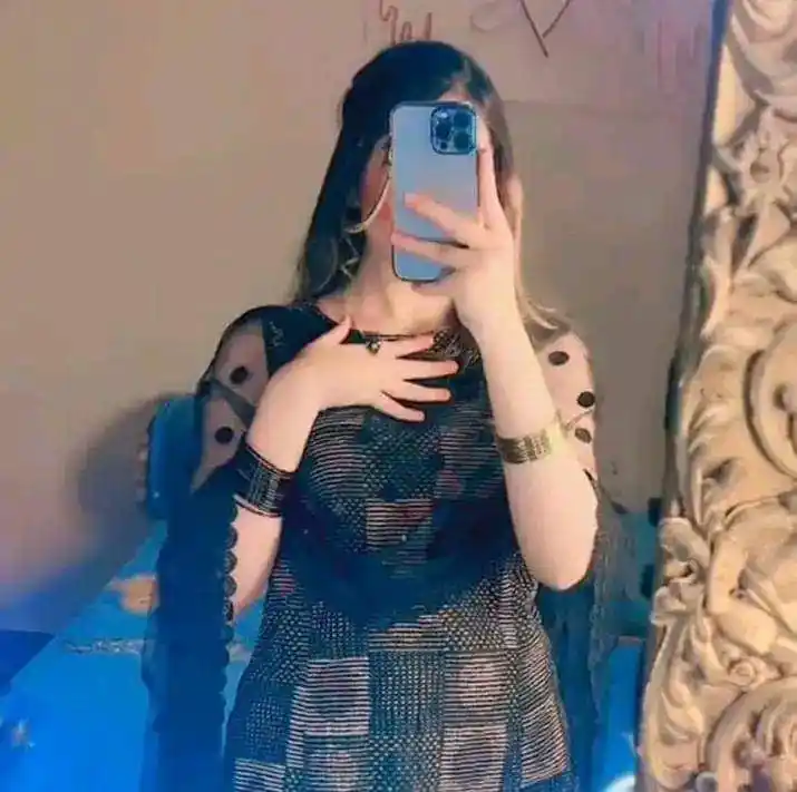 Cute Girls Dp for WhatsApp