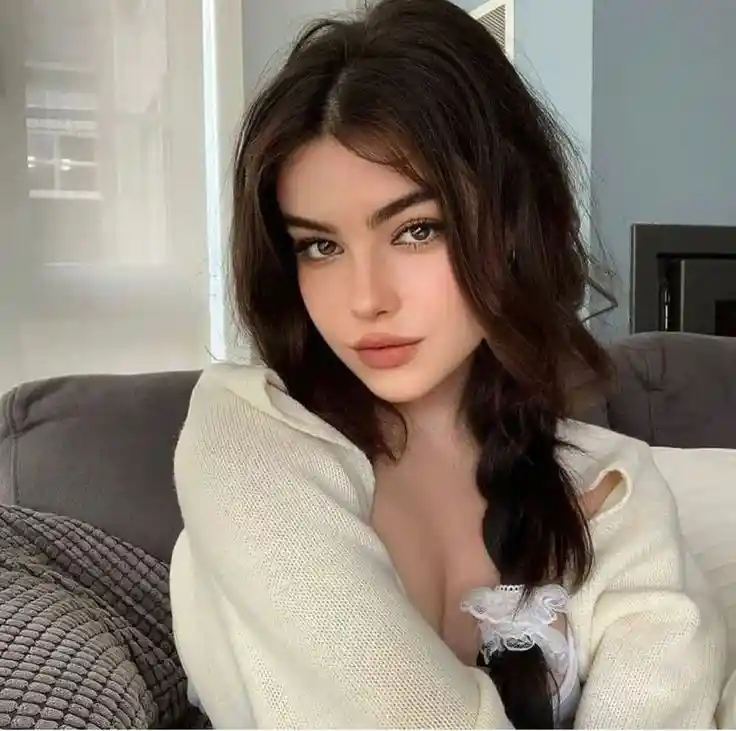 Girl Photo Dp for Instagram