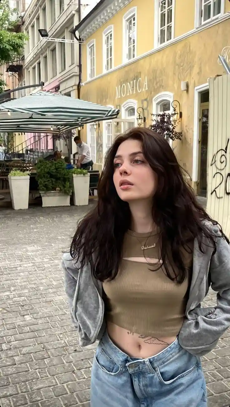 Girl Photo Dp for Instagram