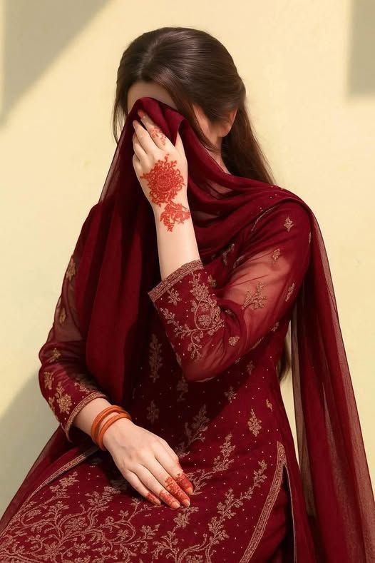 Real Hide Face Girl Pic