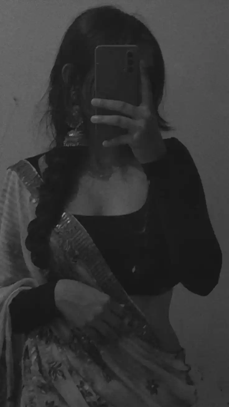 Real Hide Face Girl Pic