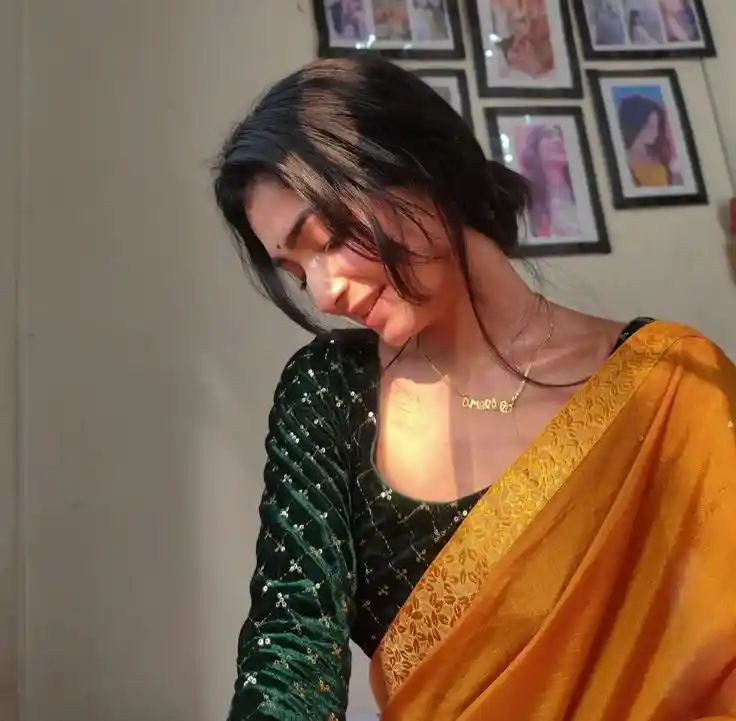 Russian Girl Photo Dp