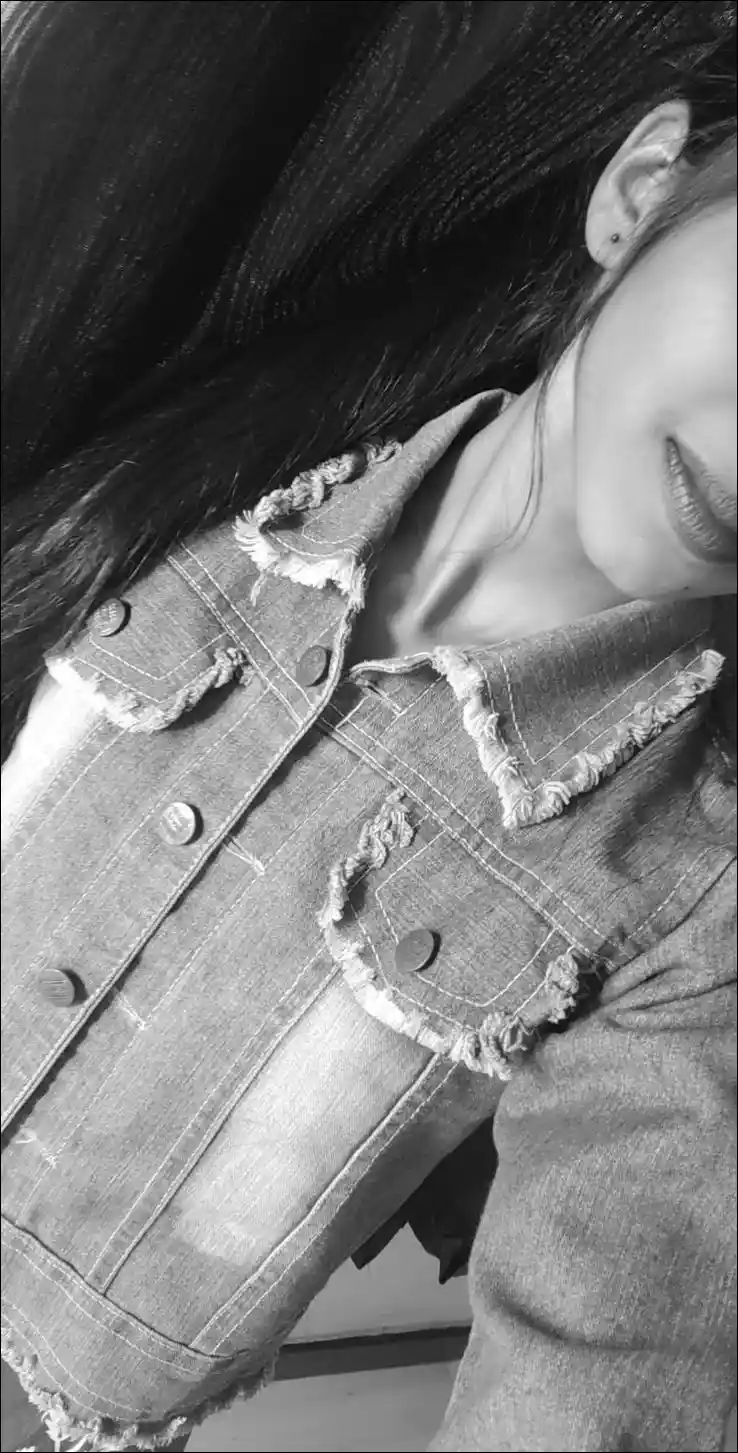 Stylish Real Girl Pic