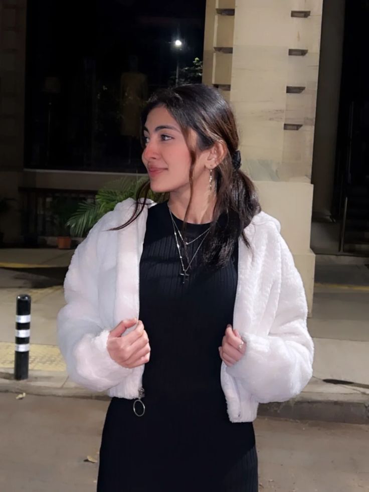 Stylish Real Girl Pic