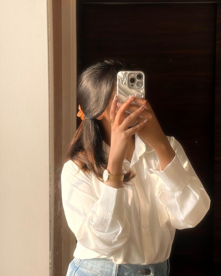 and Real Hide Face Girl Dp for Whatsapp