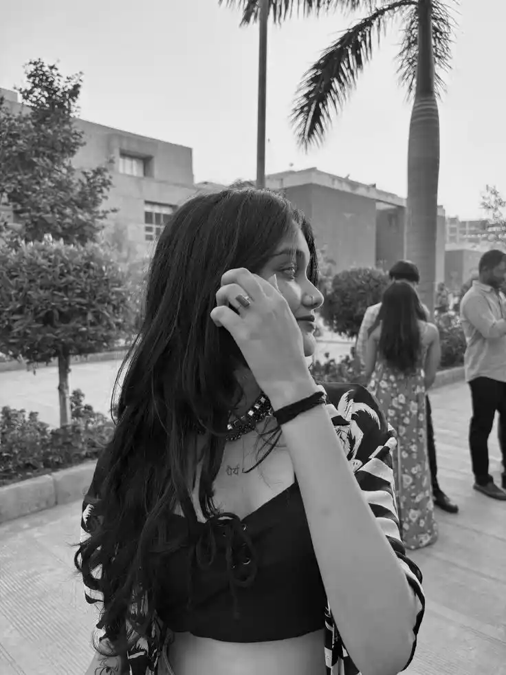 and Real Hide Face Girl Dp for Whatsapp