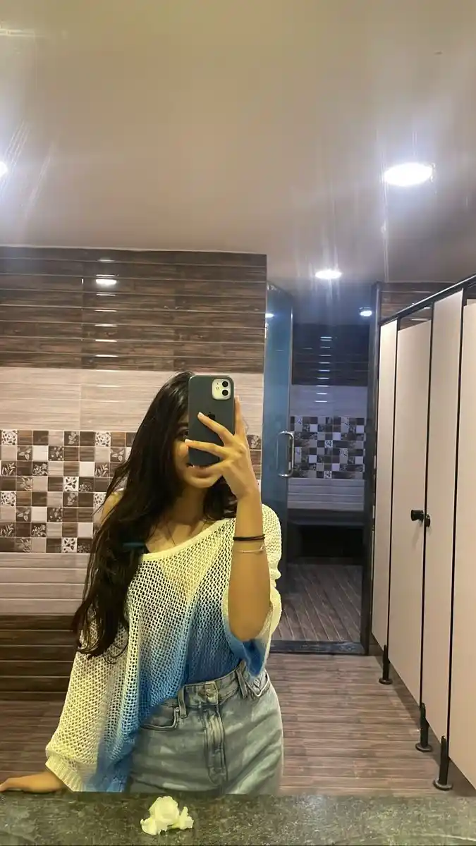 and Real Hide Face Girl Dp for Whatsapp