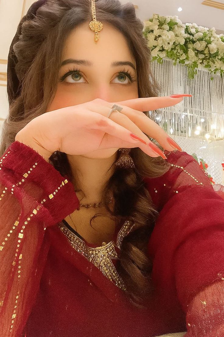 and Real Hide Face Girl Dp for Whatsapp