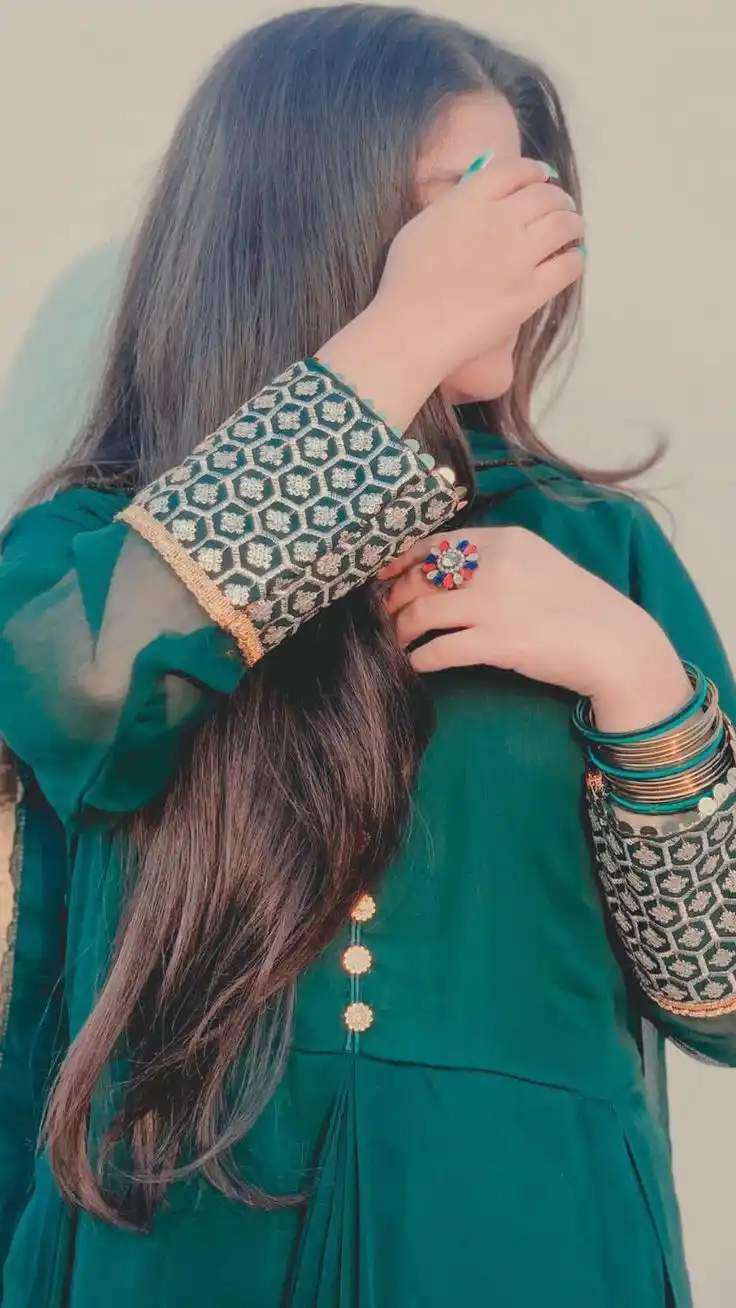 and Real Hide Face Girl Dp for Whatsapp